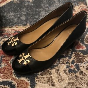 Black and Gold Heels with Elegant Design